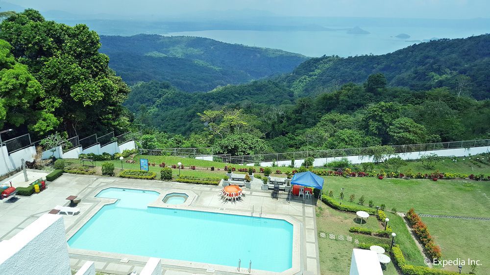 Days Hotel Tagaytay Tagaytay City Exterior photo
